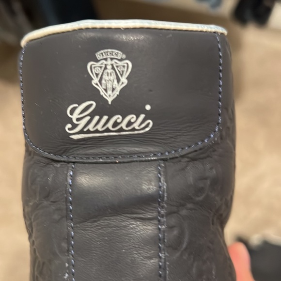 Gucci - Picture 2 of 4